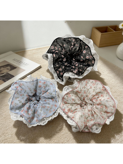 Gifty - Sweet Floral Print Lace Trim Scrunchie