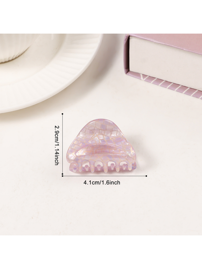 Beau - Small Triangle Textured Openwork Claw Clip