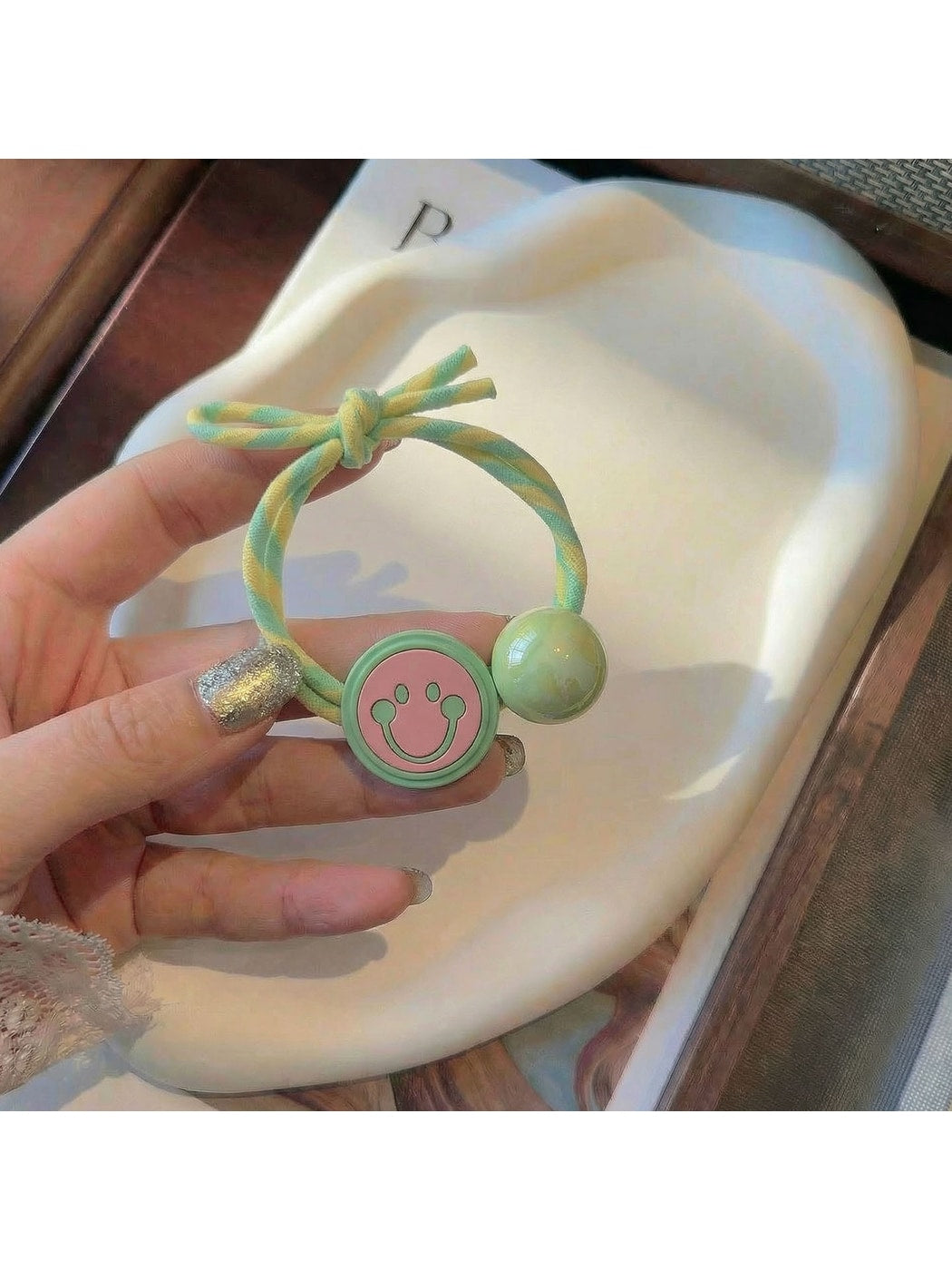 Gifty - Smiley Face Beaded Bow Elastic Hair Tie