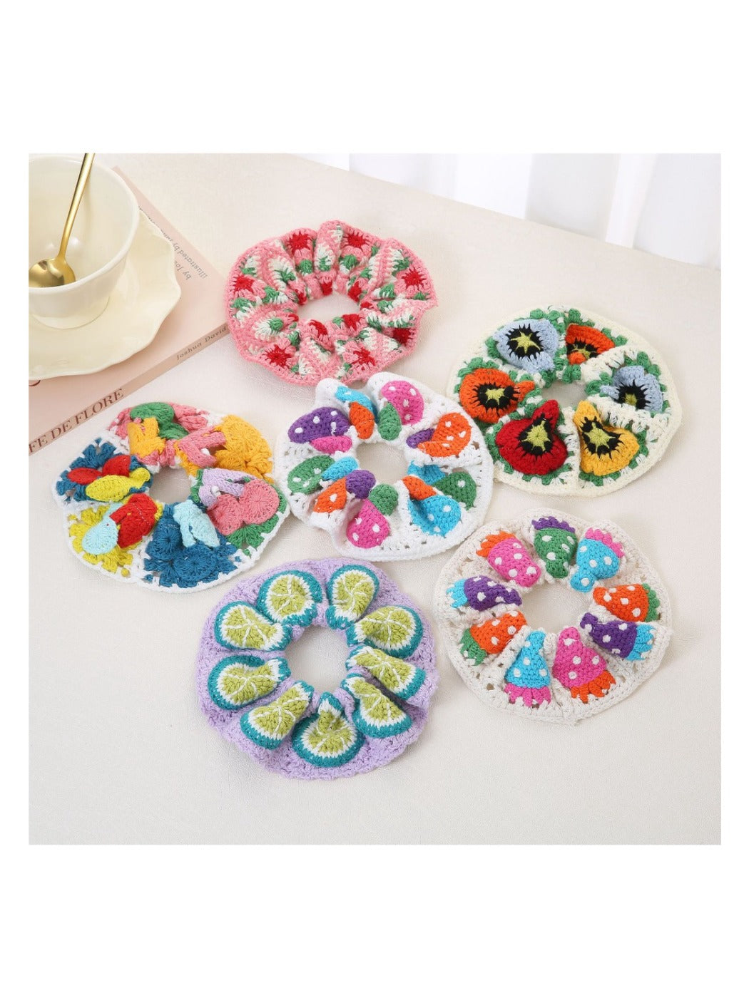 Gifty - Chunky Knit Scrunchie with Floral Design Hair Ties