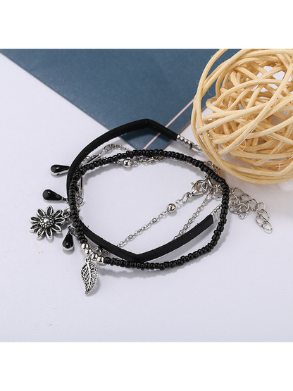 Lovra - Beaded Ethnic Style Pendant Bracelet