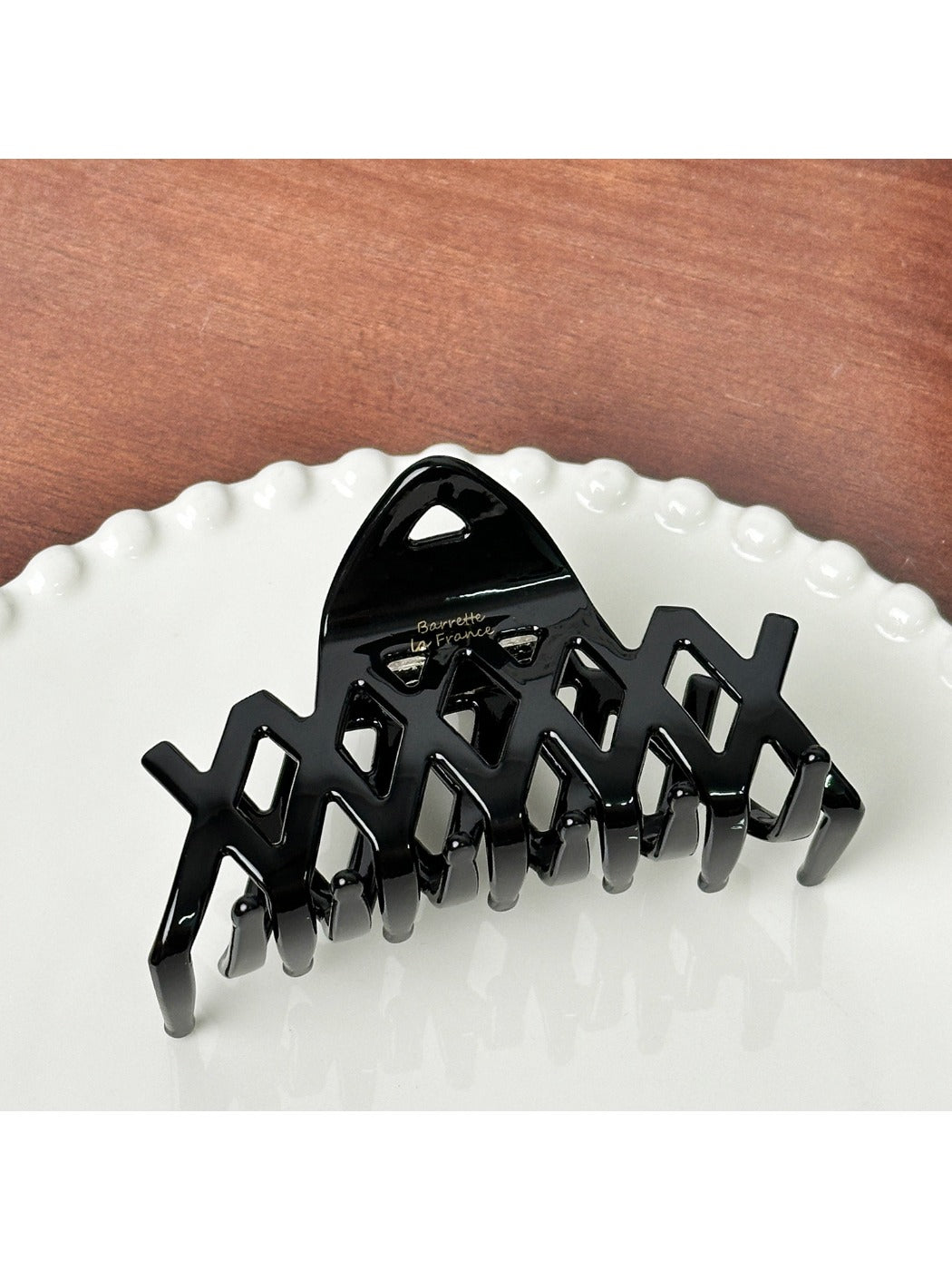Beau - Retro Acetic Acid Cross Hollow Hair Clip