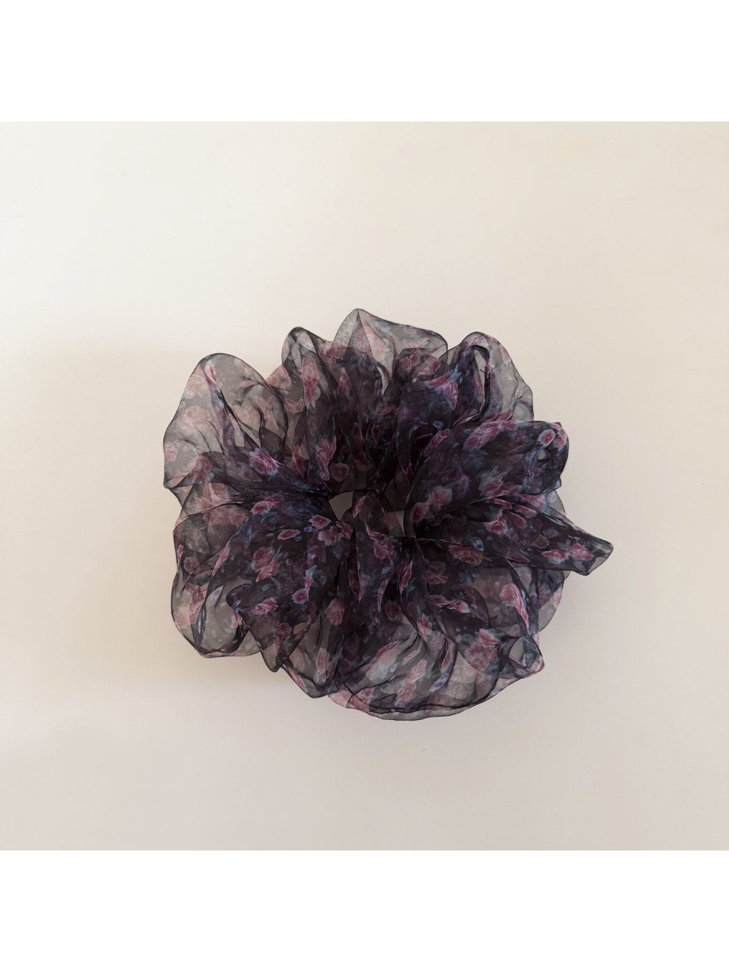 Gifty - Retro Style Gathered Organza-Look Scrunchie