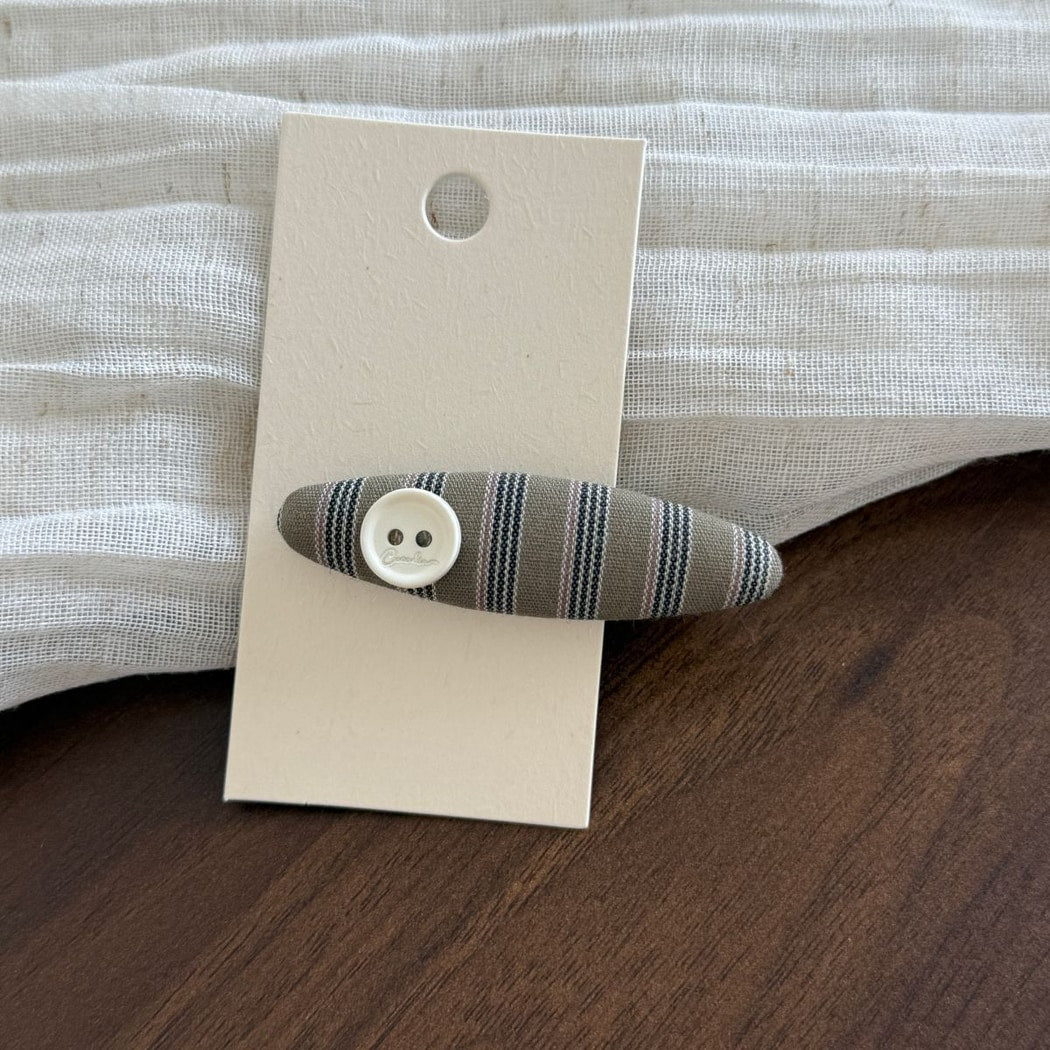 Beau - Oval Plaid Fabric Covered Side Hair Clip