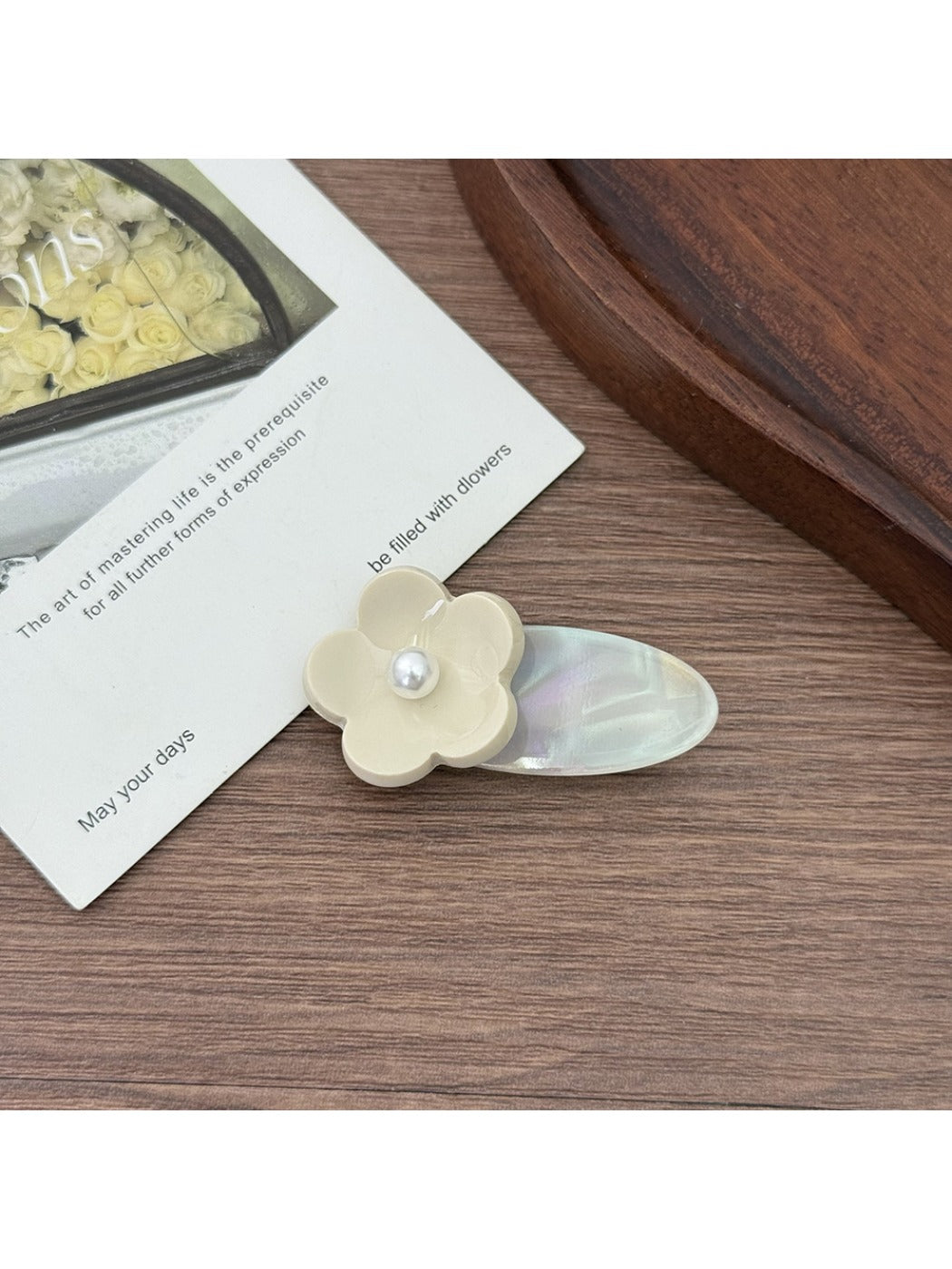 Beau - Minimalist Floral Small Hair Clip