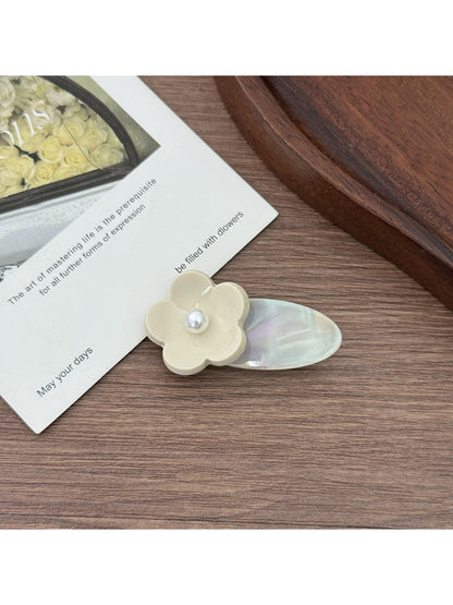 Beau - Minimalist Floral Small Hair Clip