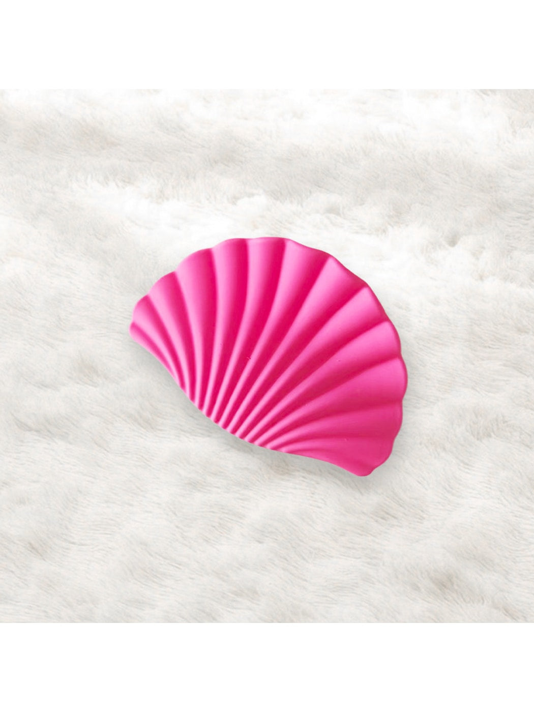 Beau - Matte Plastic Fan Shape Everyday Claw Clip
