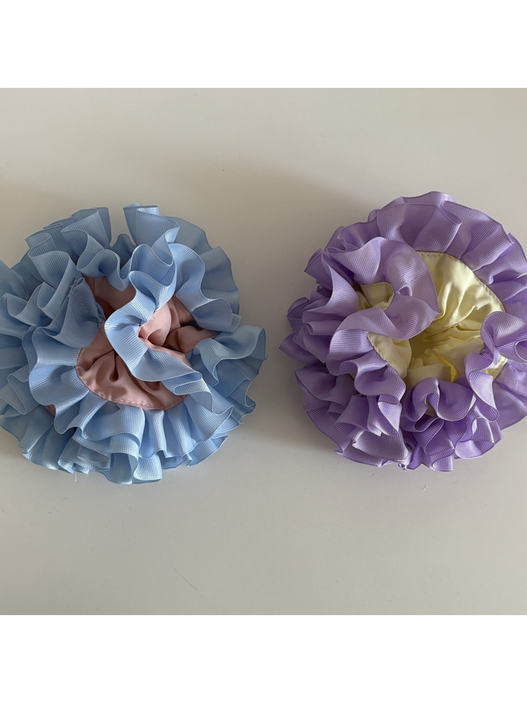 Gifty - Ruffled Lace Trim Double Layer Scrunchie