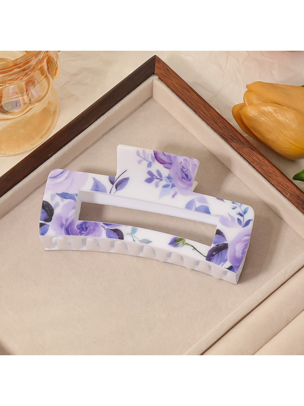 Beau - Minimalist Rose Motif Claw Clip