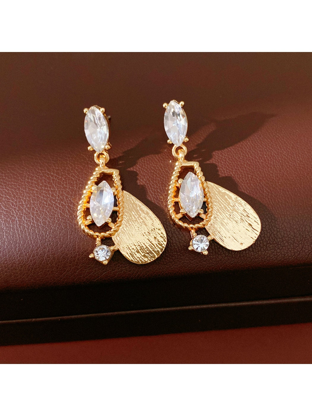 Nozari - Vintage Teardrop Openwork Necklace and Earrings