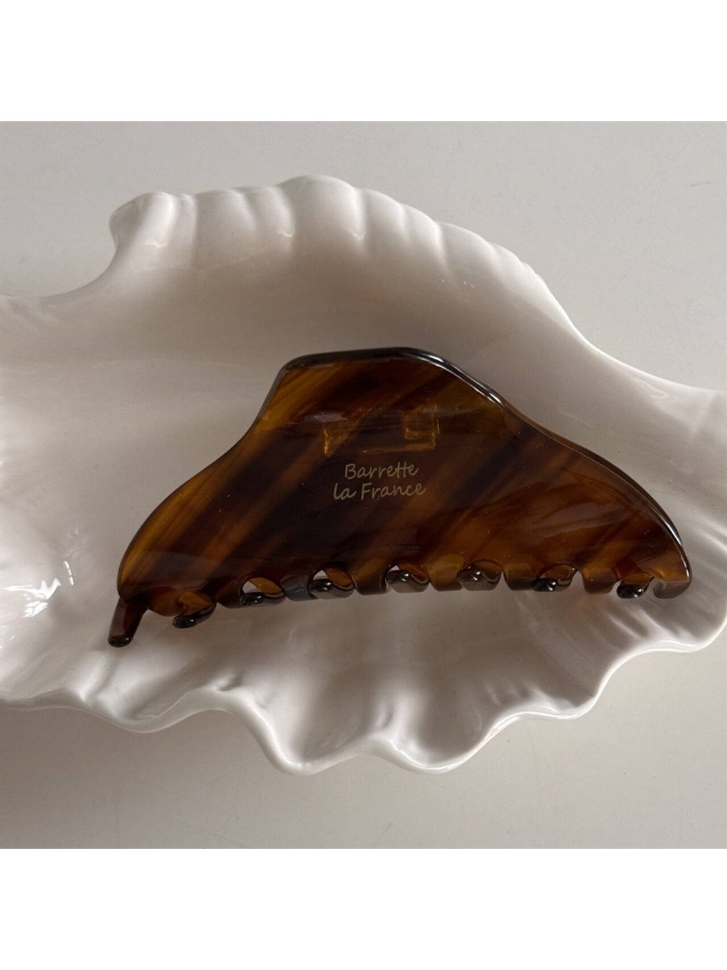 Beau - Irregular Acetate Fiber Glossy Finish Claw Clip
