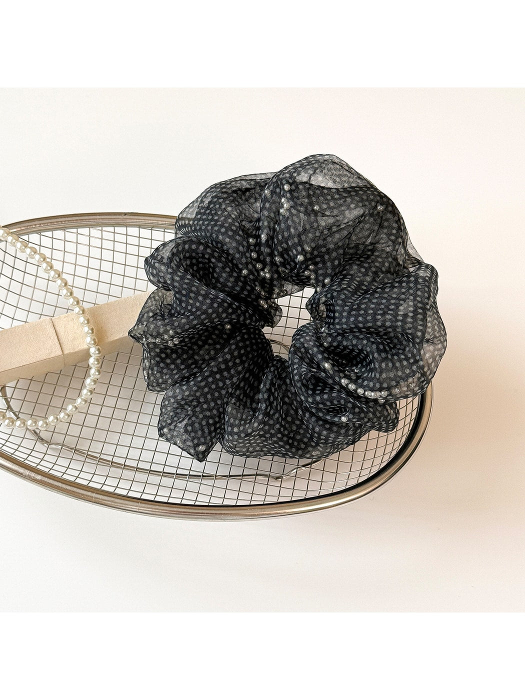 Gifty - Polka Dot Mesh Ruffled Ponytail Scrunchie