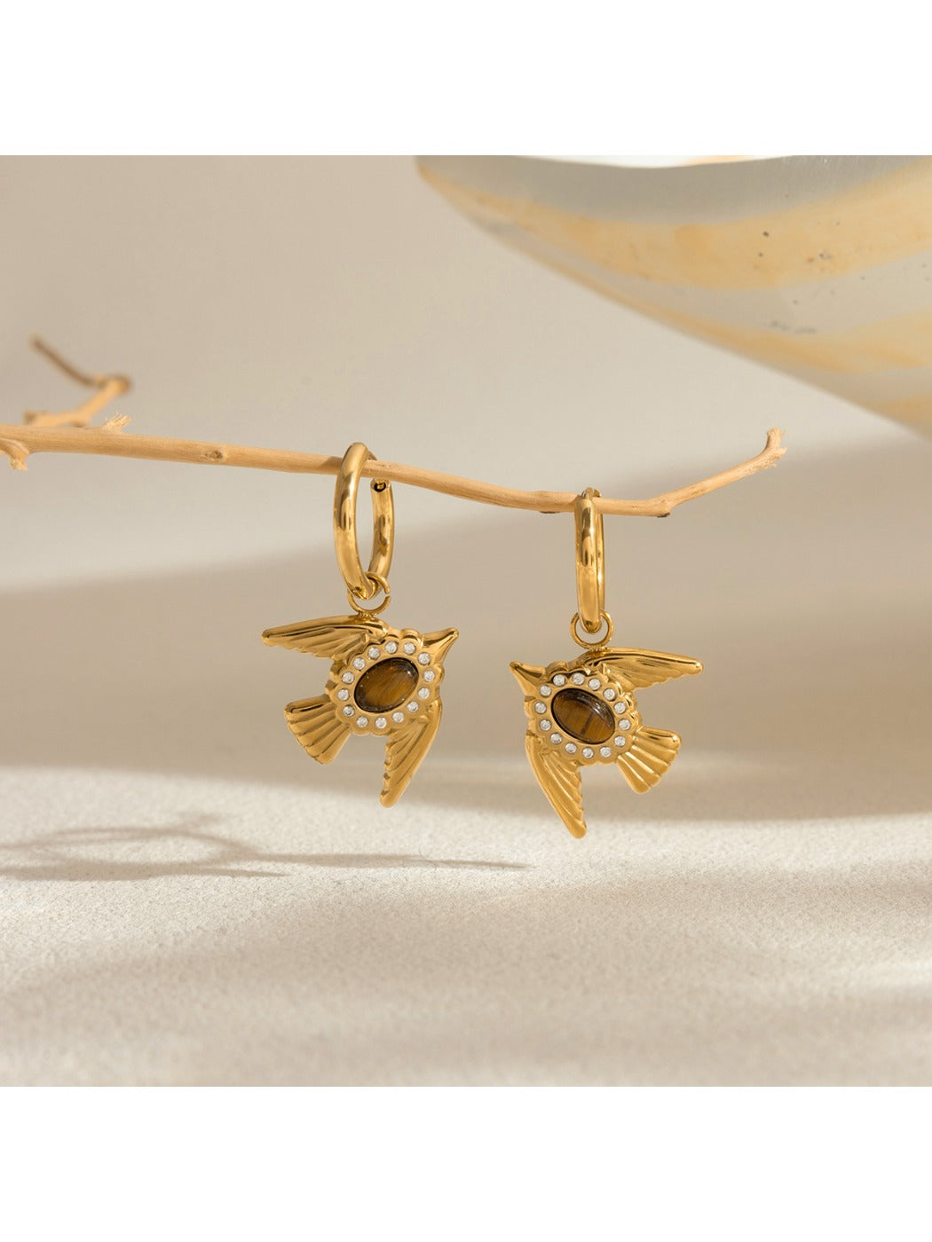 Earedge - Vintage Dove Drop Earrings