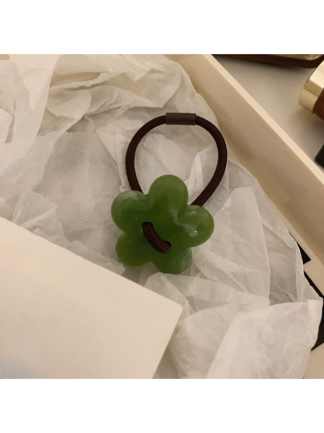 Gifty - Pretty Floral Pattern Hair Tie