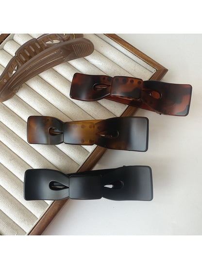 Beau - Minimalist Bow Shaped Hair Claw Clip