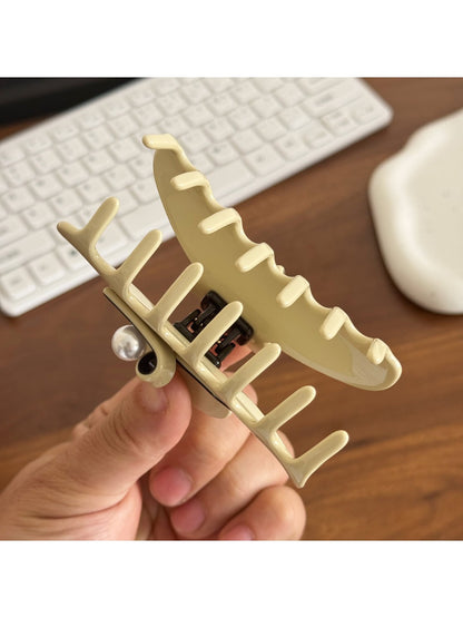 Beau - Elegant and Minimalistic Hair Clip