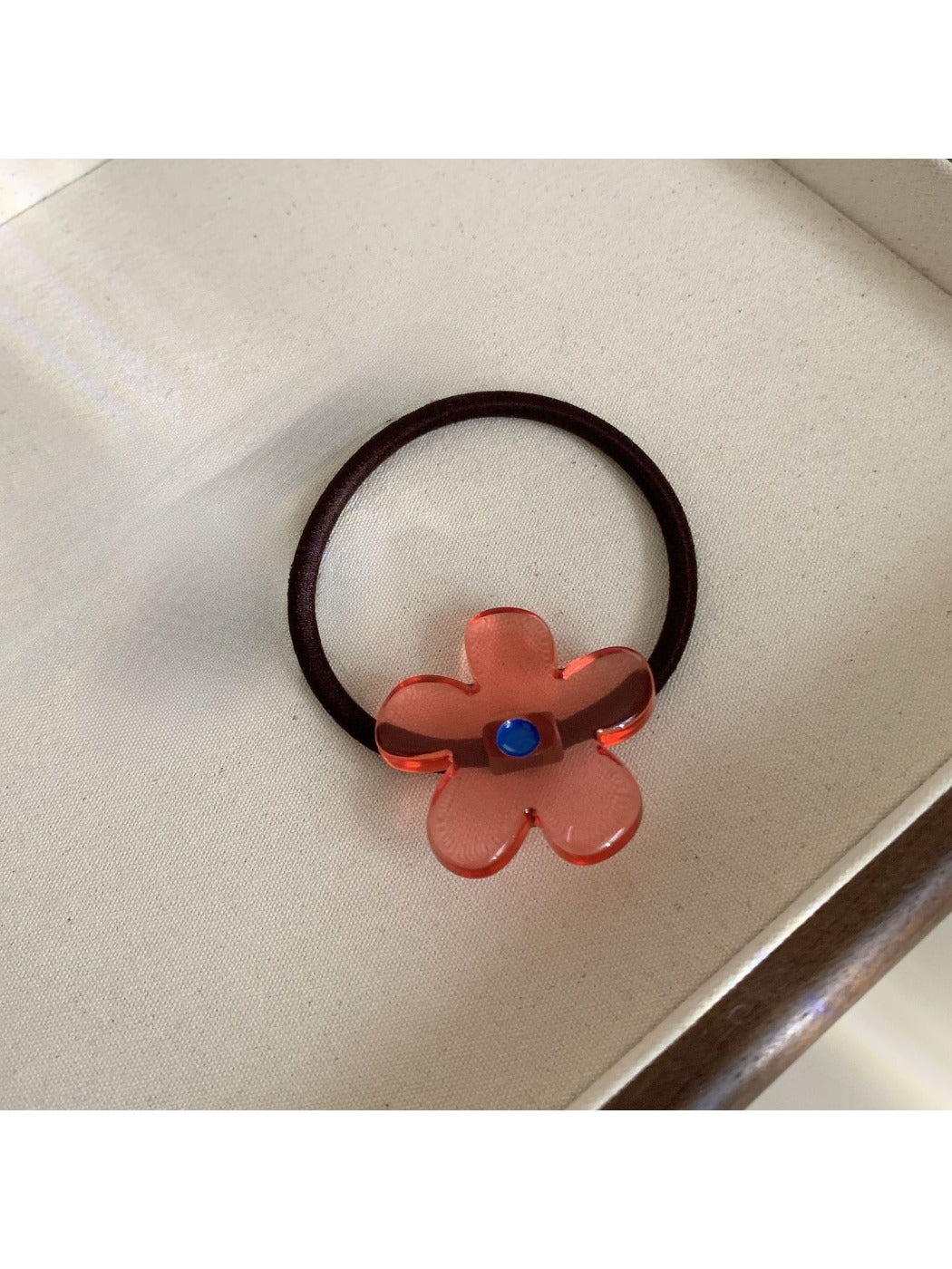 Gifty - High-Stretch Flower Hair Tie