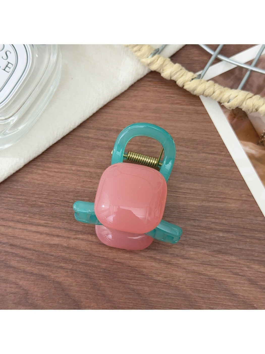 Beau - Square X Shaped Hair Claw Clip