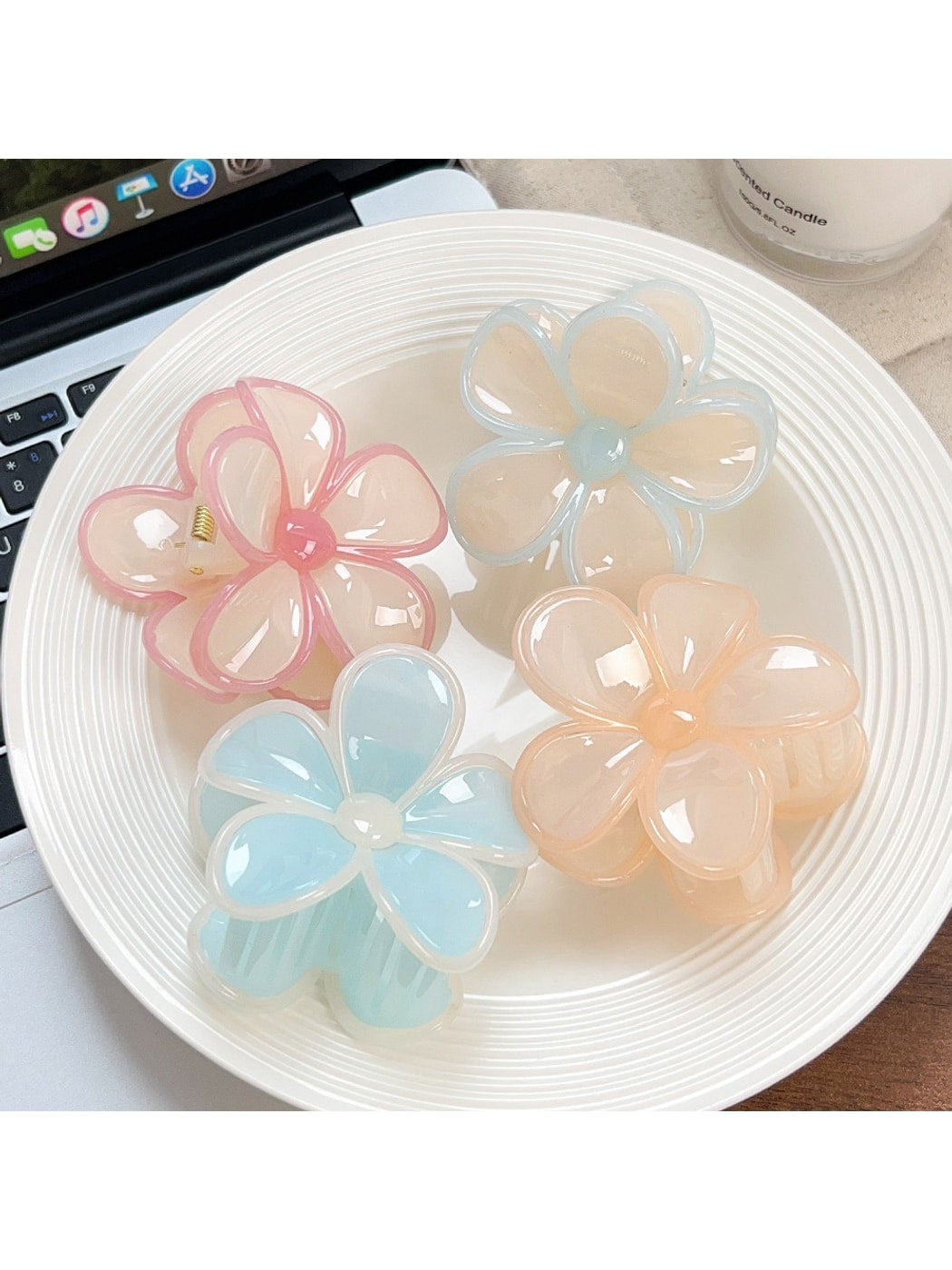 Beau - Fresh Style Floral Plastic Hair Claw Clip