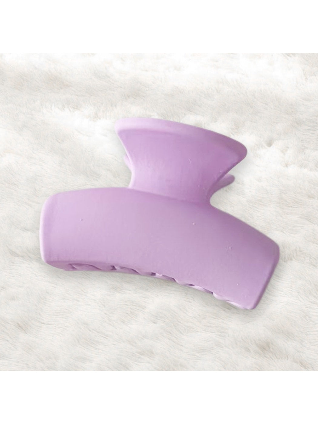 Beau - Matte Curved Plastic Claw Clip