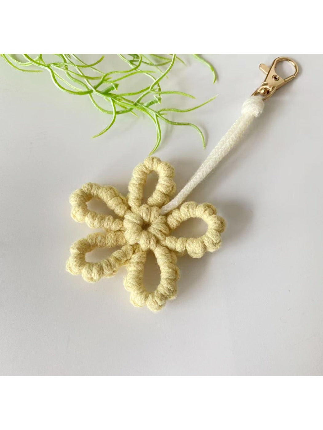 Keypus - Flower Keychain Minimalist Cute Floral Accessory