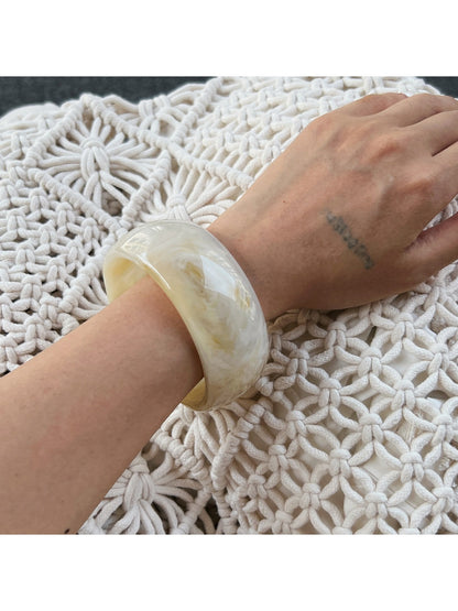 Lovra bracelet with ombre beads paired with matching rings and accessories