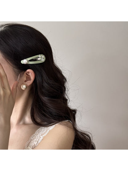 Beau - Sweet Style Star Embellished Snap Hair Clip