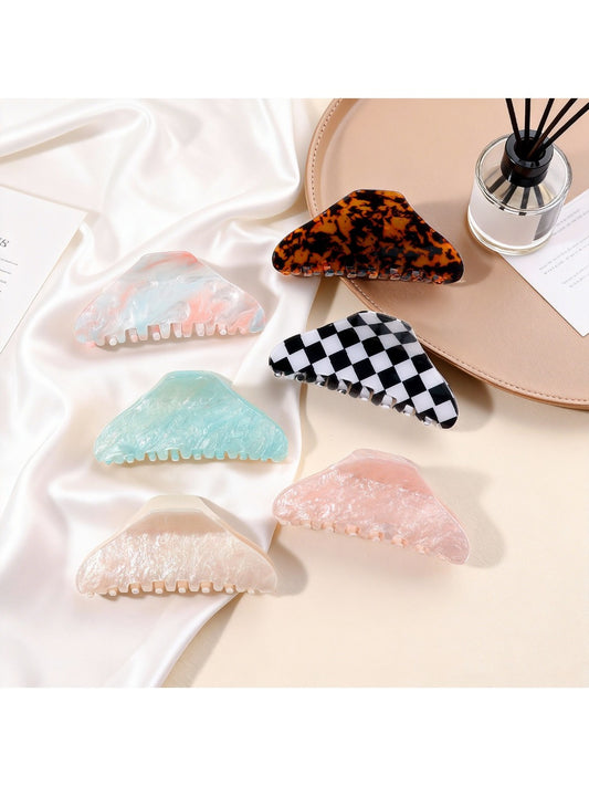 Beau - Stylish Crescent Shaped Hair Claw Clip