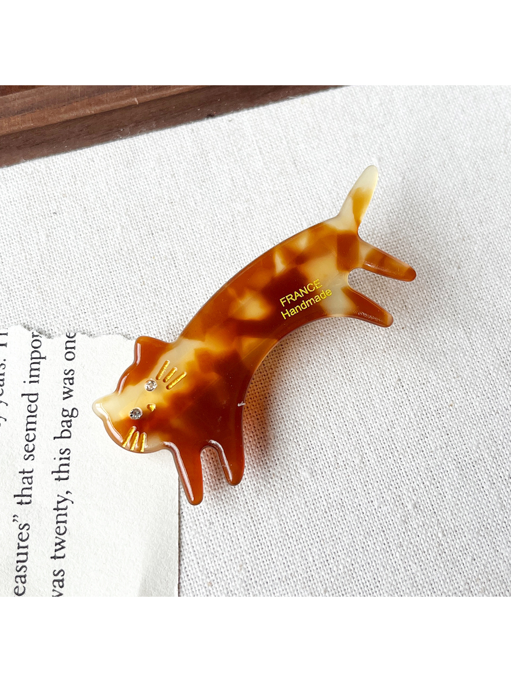 Beau - Modern Minimal Cat Acetate Duckbill Hair Clip