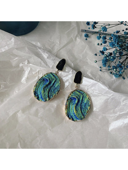 Earedge - Blue Textured Minimalist Earrings