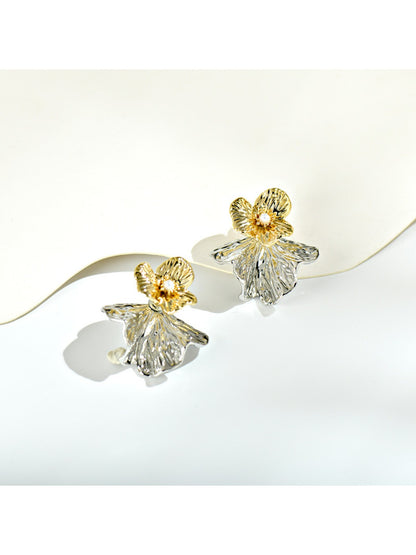Earedge - Gold Ruffled Floral Stud Earrings