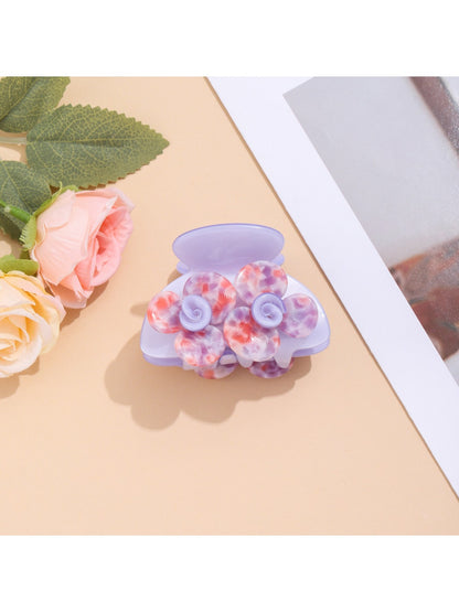 Beau - Adorable Embossed Camellia Hair Claw Clip