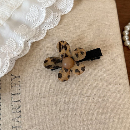 Beau - Leopard Print Heart and Flower Hair Clip