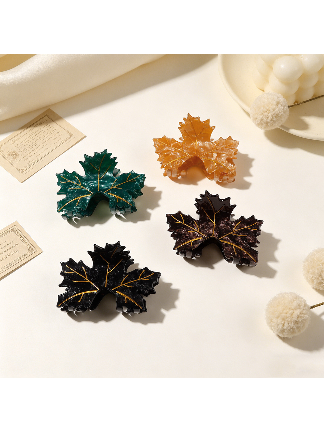 Beau - Vintage Maple Leaf Shape Claw Hair Clip