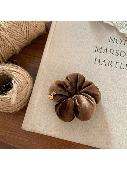 Gifty - Velvet Textured Scrunchies Hair Ties
