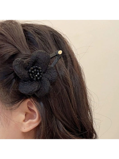 Beau - Lace Floral Hair Clip