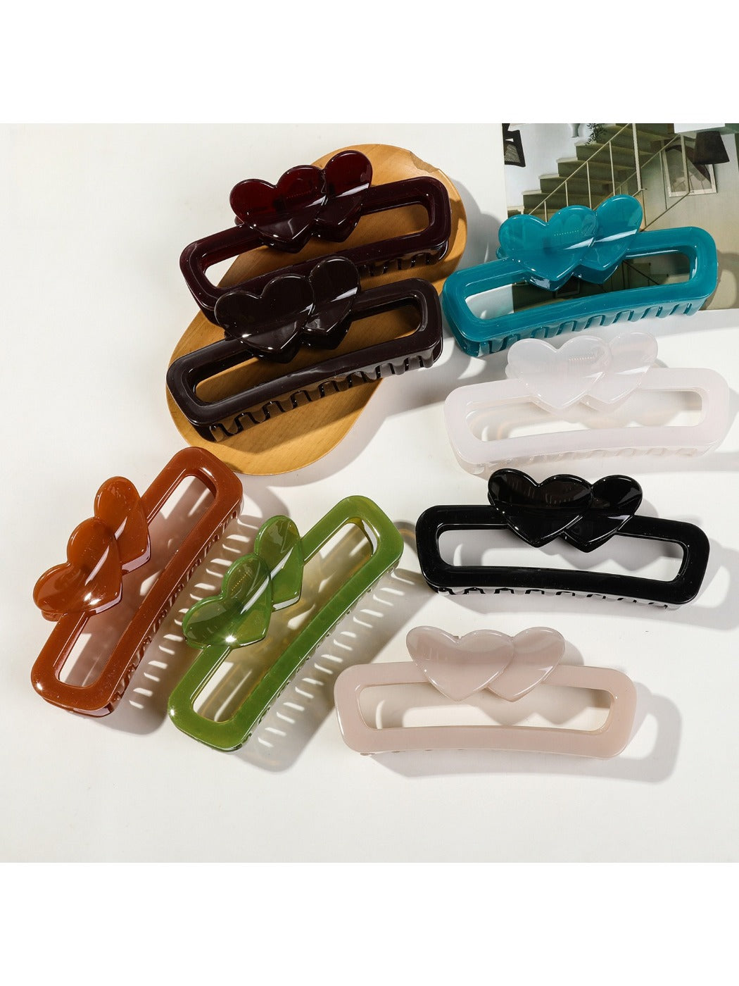 Beau - Hollow Heart Hair Claw Clip