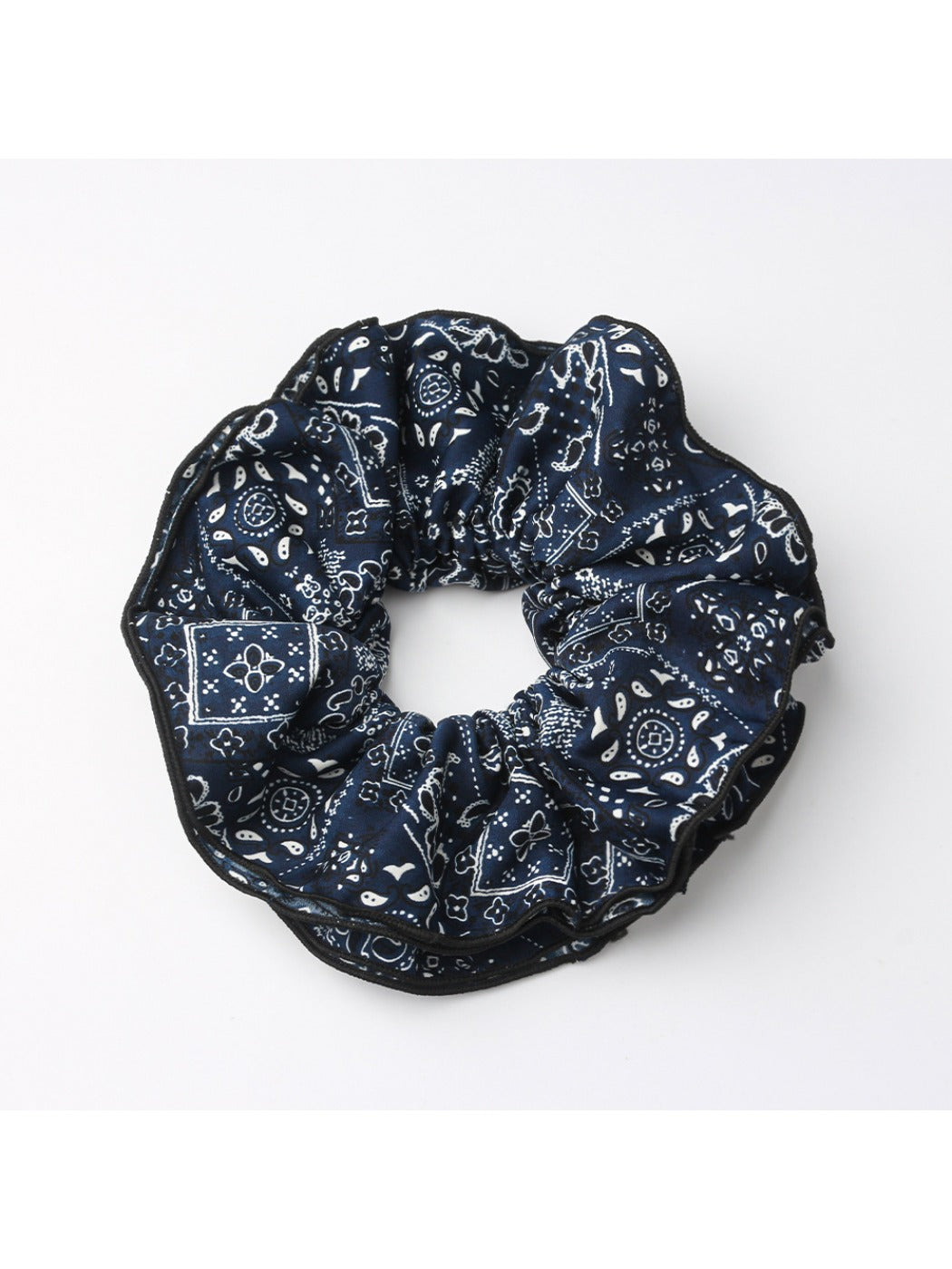 Gifty - Elegant Hair Scrunchie with Vintage Print