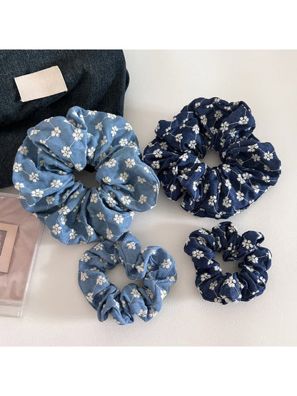 Gifty - Retro Blue Fashion Scrunchie