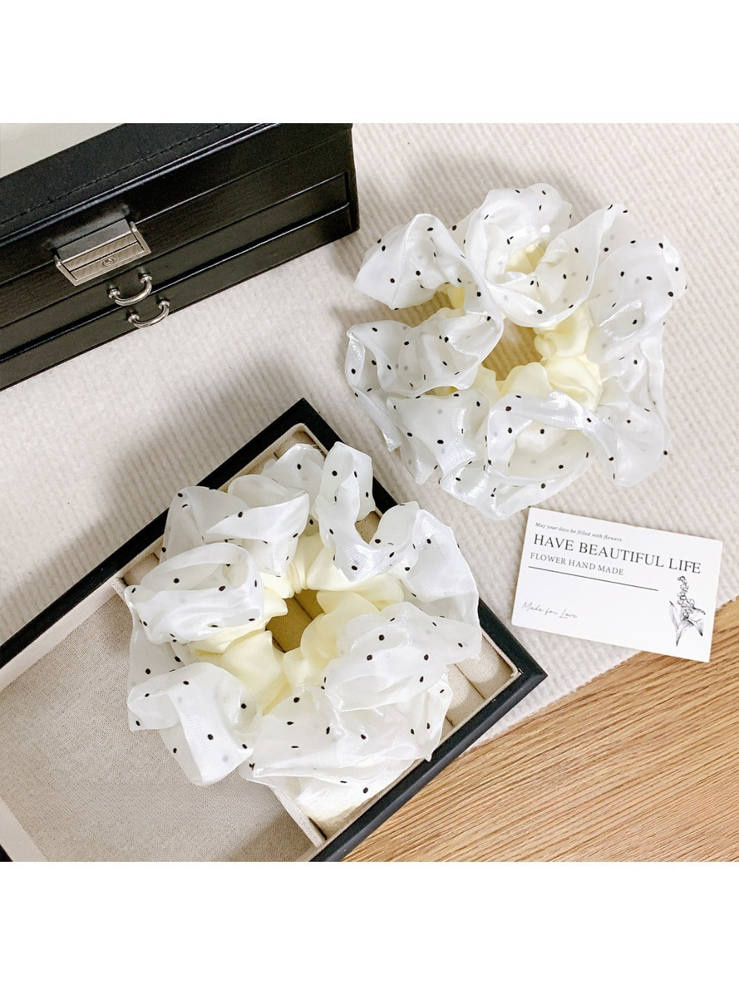 Gifty - Wave Dot Mesh Hair Loop