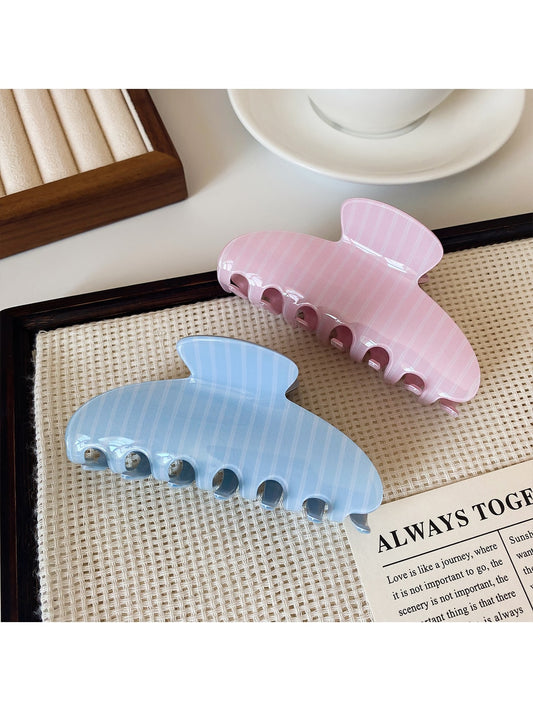 Beau - Geometric Striped Curved Hair Styling Claw Clip