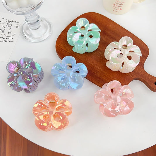 Beau - Glossy Hollow Flower Design Claw Clip