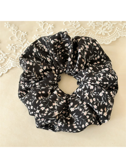 Gifty - Floral High Stretch Polyester Scrunchie