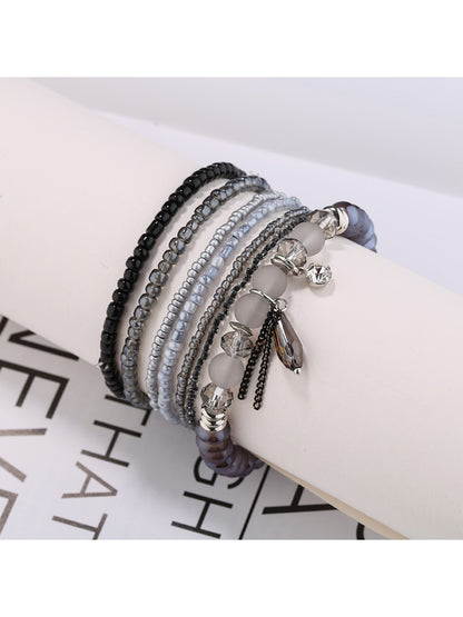 Top view of Lovra chic bracelet displaying symmetrical bead arrangement