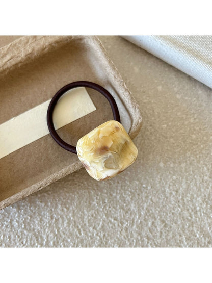 Gifty - Retro Geometric Cube Hair Tie