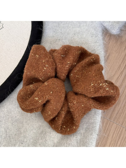 Gifty - Elegant Soft Plush Scrunchie