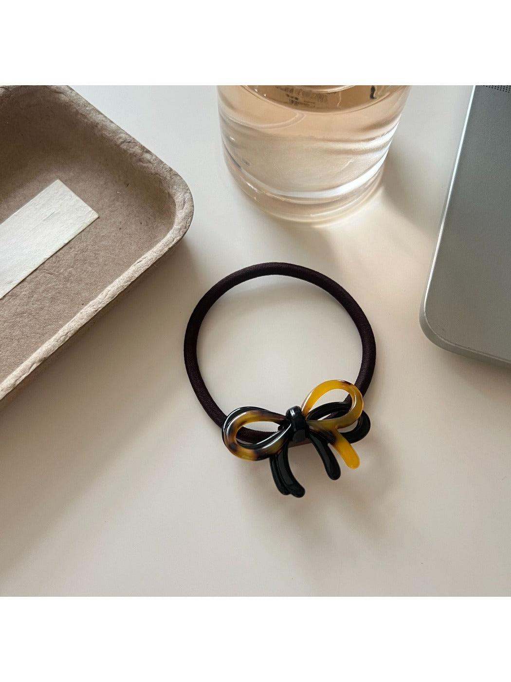 Gifty - Sleek Color Blocked Bow Hair Tie