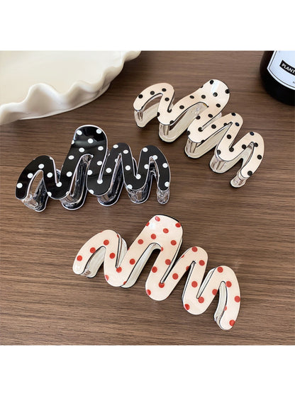 Beau - Wave Hair Claw Clip