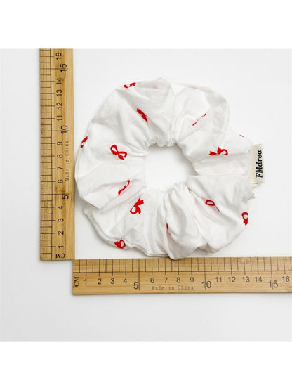 Gifty - Red Bow Hair Scrunchie