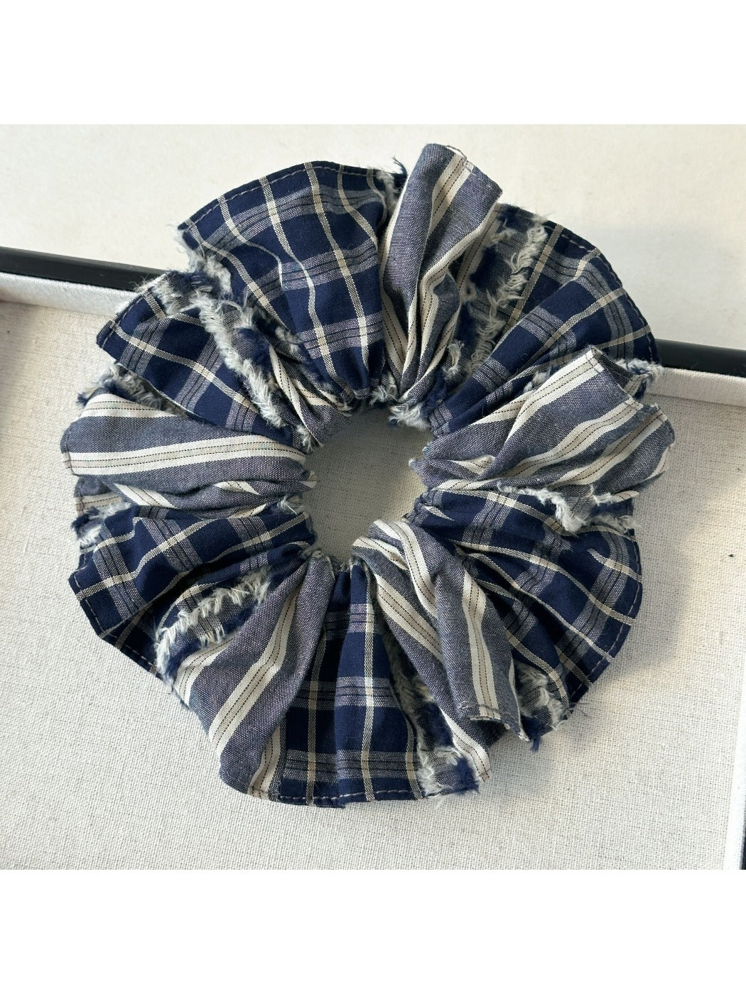 Gifty - Lace Floral Hair Scrunchie